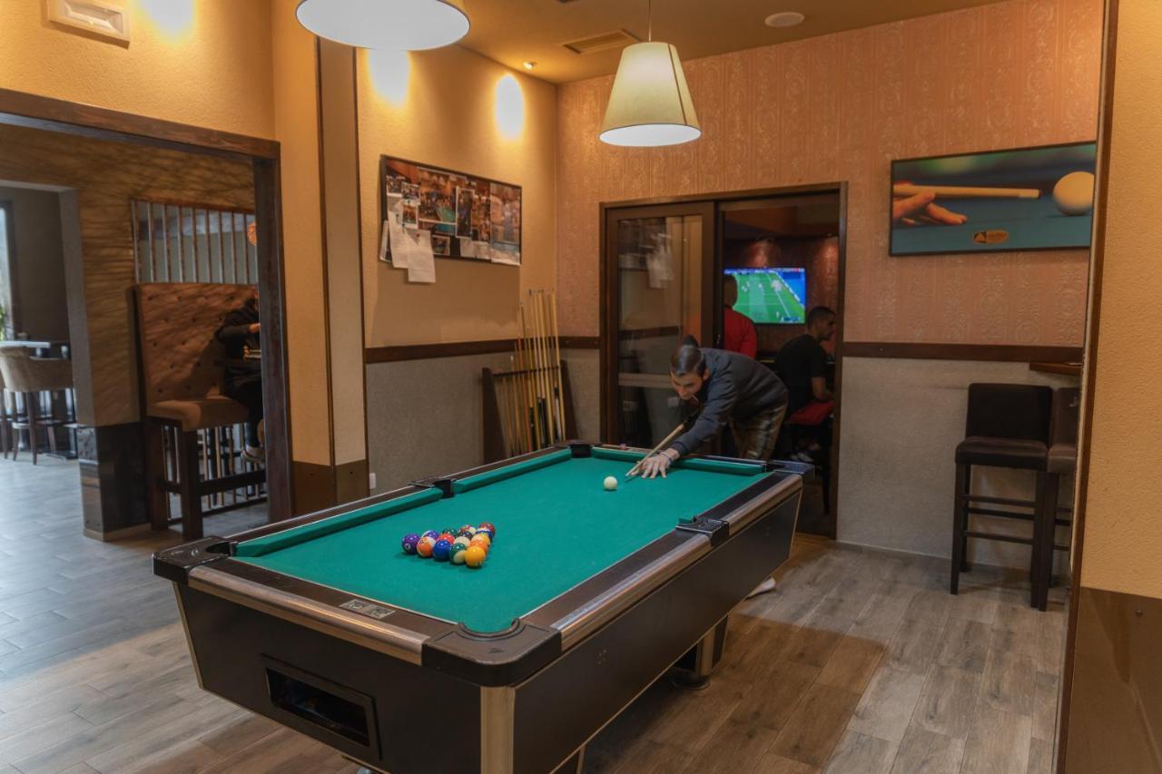 Apartments Popadic With Parking 헤르섹 외부 사진